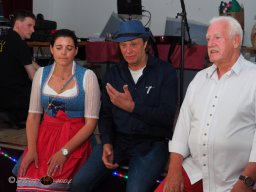 Künstler helfen Kinder - Mit Musik zur Menschlichkeit